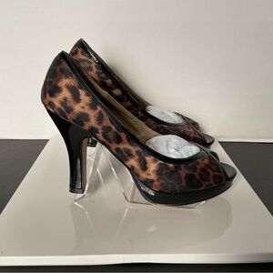 Madden Girl Pollyana Leopard Print Peep Toe Heels Size 9